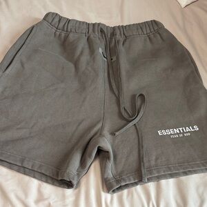 Essentials Classic Shorts